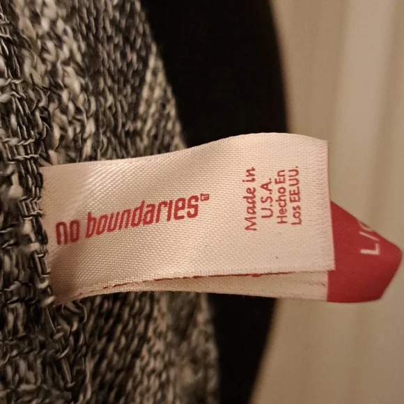 NWT No Boundaries Size Large Sweater Wrap - Picture 4 of 5